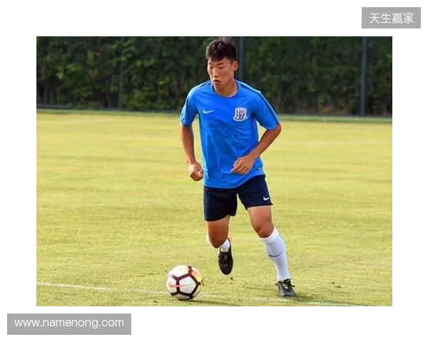 朱辰杰:自己在国家队算中生代球员,希望分享一些经验给年轻球员 朱辰杰:自己在国家队算中生代球员,希望分享一些经验给年轻球员