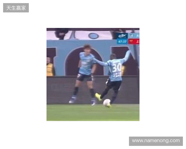 前3轮2负!海港0-1送英博赛季首胜 马莱莱助攻阿奇姆彭制胜 前3轮2负!海港0-1送英博赛季首胜 马莱莱助攻阿奇姆彭制胜